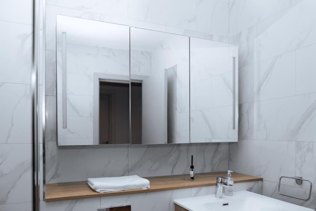 Luxurious Stunning 2Bedroom Apartment Manchester Extérieur photo