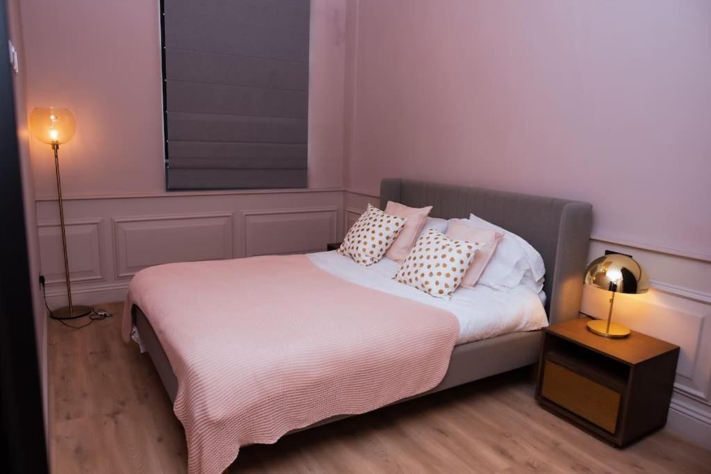 Luxurious Stunning 2Bedroom Apartment Manchester Extérieur photo